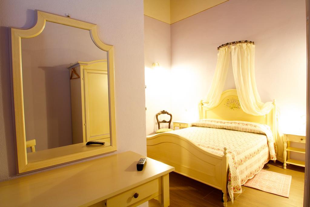 Relais La Leopolda Hotel Abbadia di Montepulciano Стая снимка